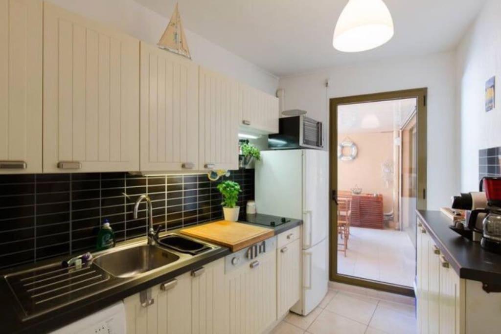 St Roch 2 - Appart 300 M De La Gare, Clim, Terrasse, Garage アンティーブ エクステリア 写真