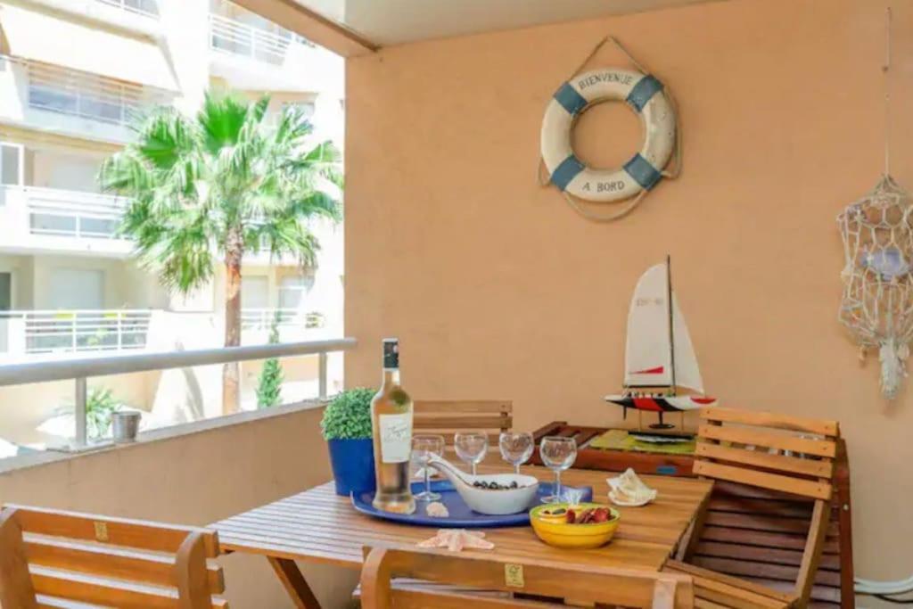 St Roch 2 - Appart 300 M De La Gare, Clim, Terrasse, Garage アンティーブ エクステリア 写真