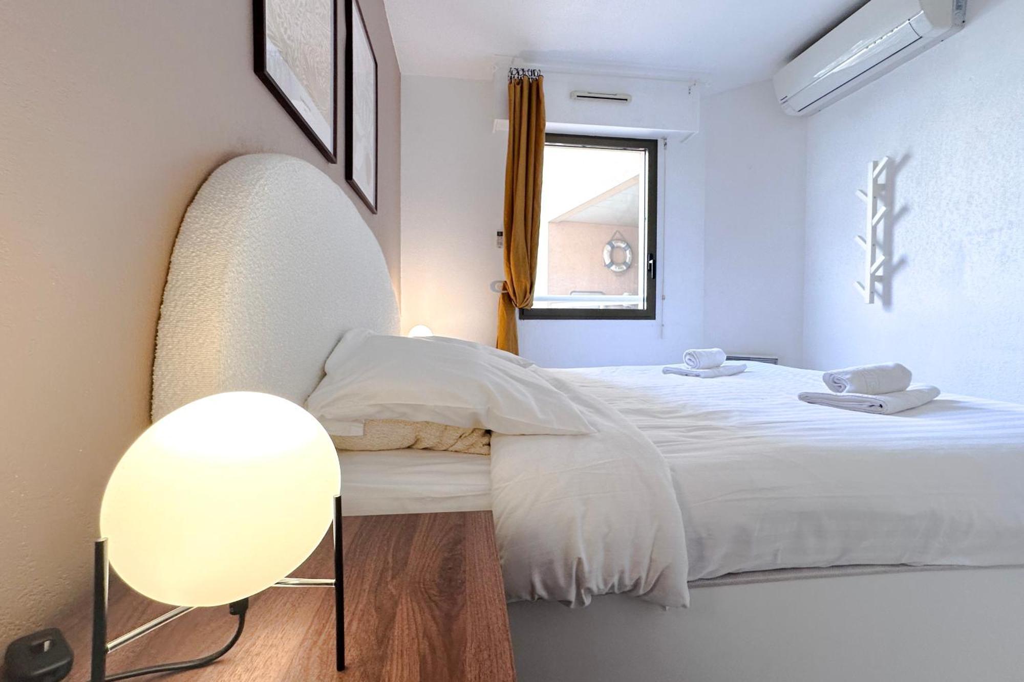 St Roch 2 - Appart 300 M De La Gare, Clim, Terrasse, Garage アンティーブ エクステリア 写真
